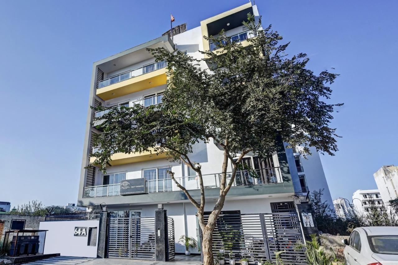 Super Townhouse Tipsyy Near Bestech Central Square Mall Gurgaon Exterior photo
