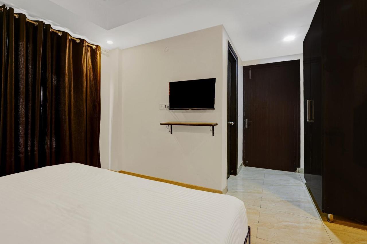 Super Townhouse Tipsyy Near Bestech Central Square Mall Gurgaon Exterior photo