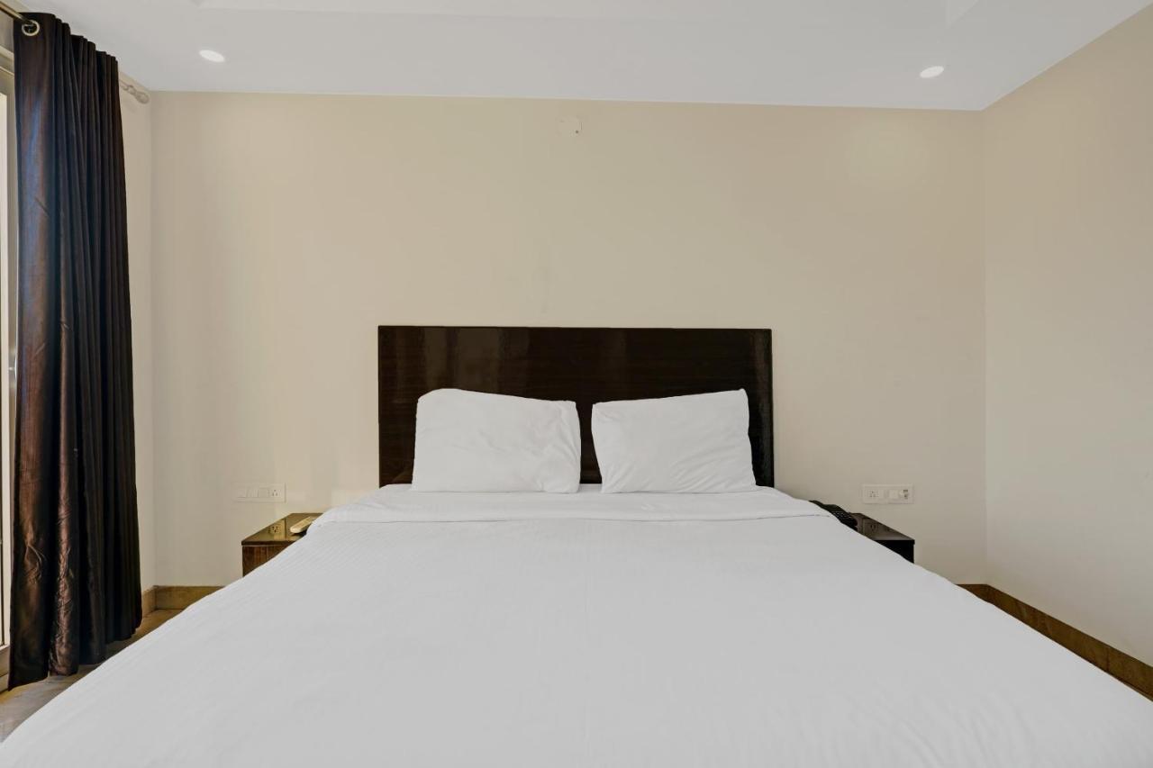 Super Townhouse Tipsyy Near Bestech Central Square Mall Gurgaon Exterior photo