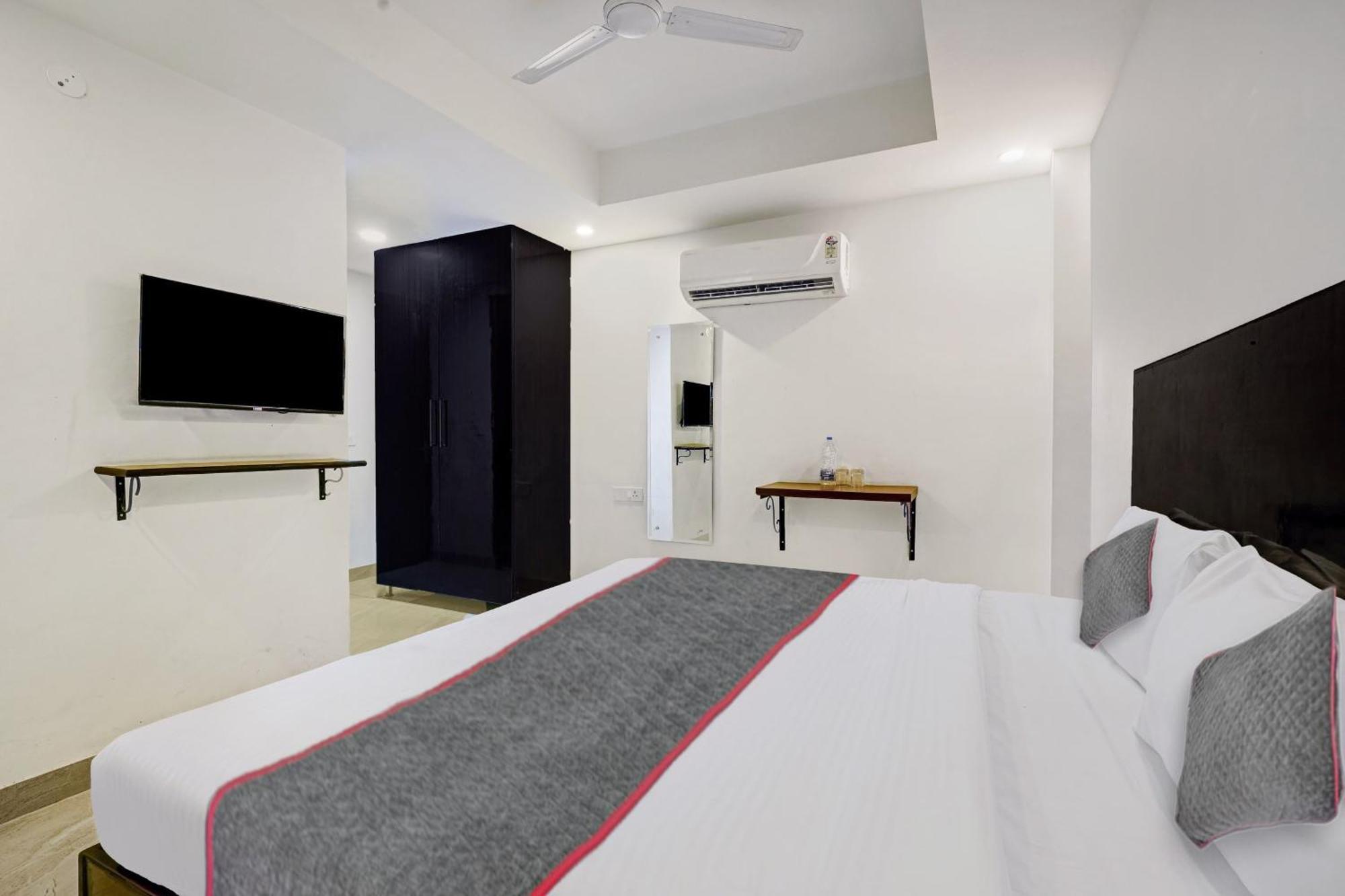 Super Townhouse Tipsyy Near Bestech Central Square Mall Gurgaon Exterior photo