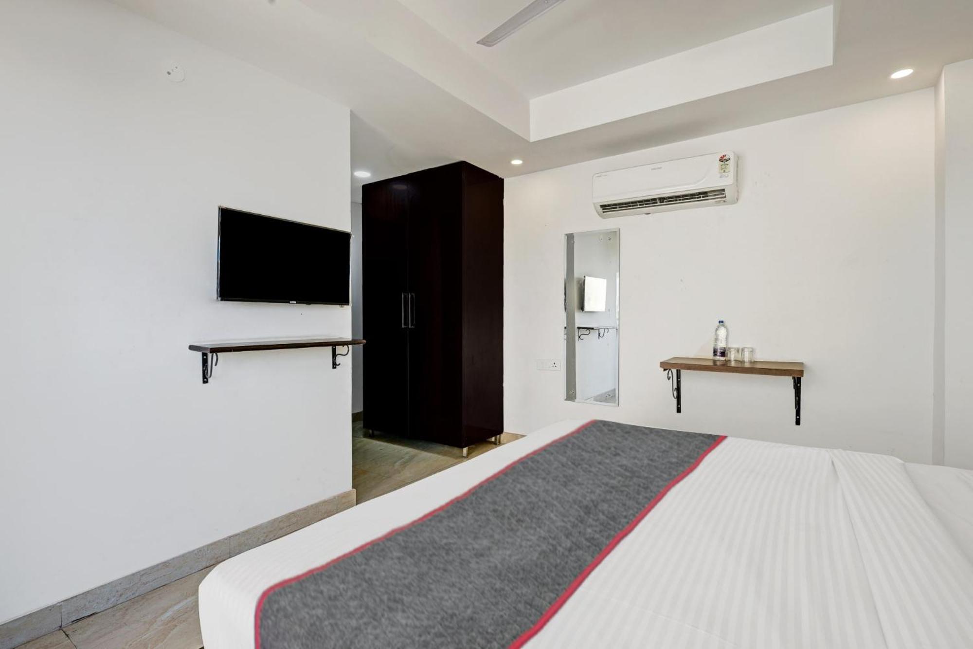 Super Townhouse Tipsyy Near Bestech Central Square Mall Gurgaon Exterior photo