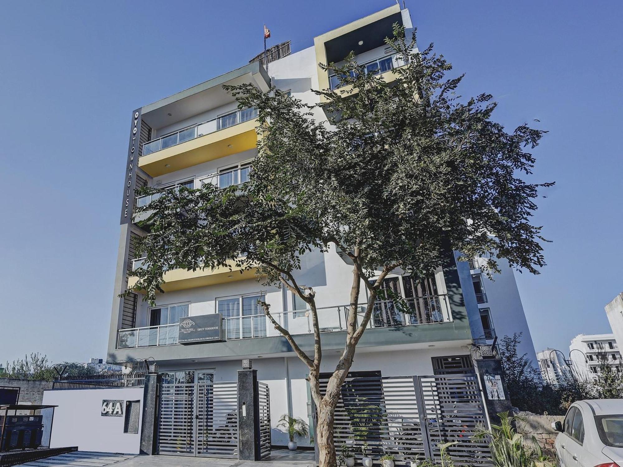 Super Townhouse Tipsyy Near Bestech Central Square Mall Gurgaon Exterior photo